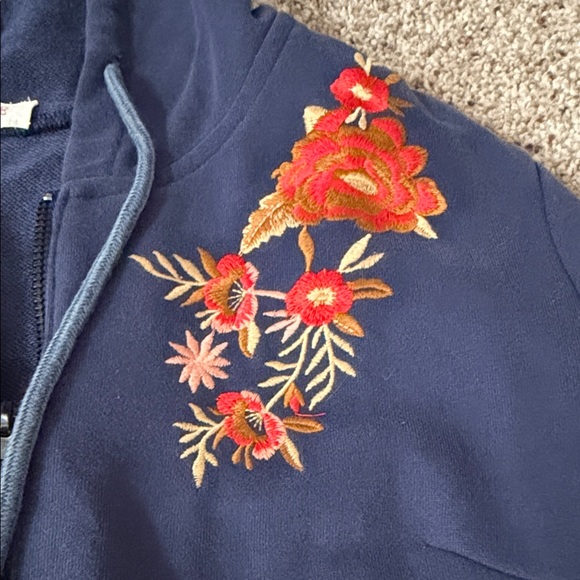 Solitaire Navy Jacket with Floral Embroidery - Picture 4 of 12